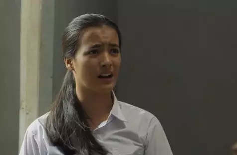 seleb saat debut akting Berbagai sumber