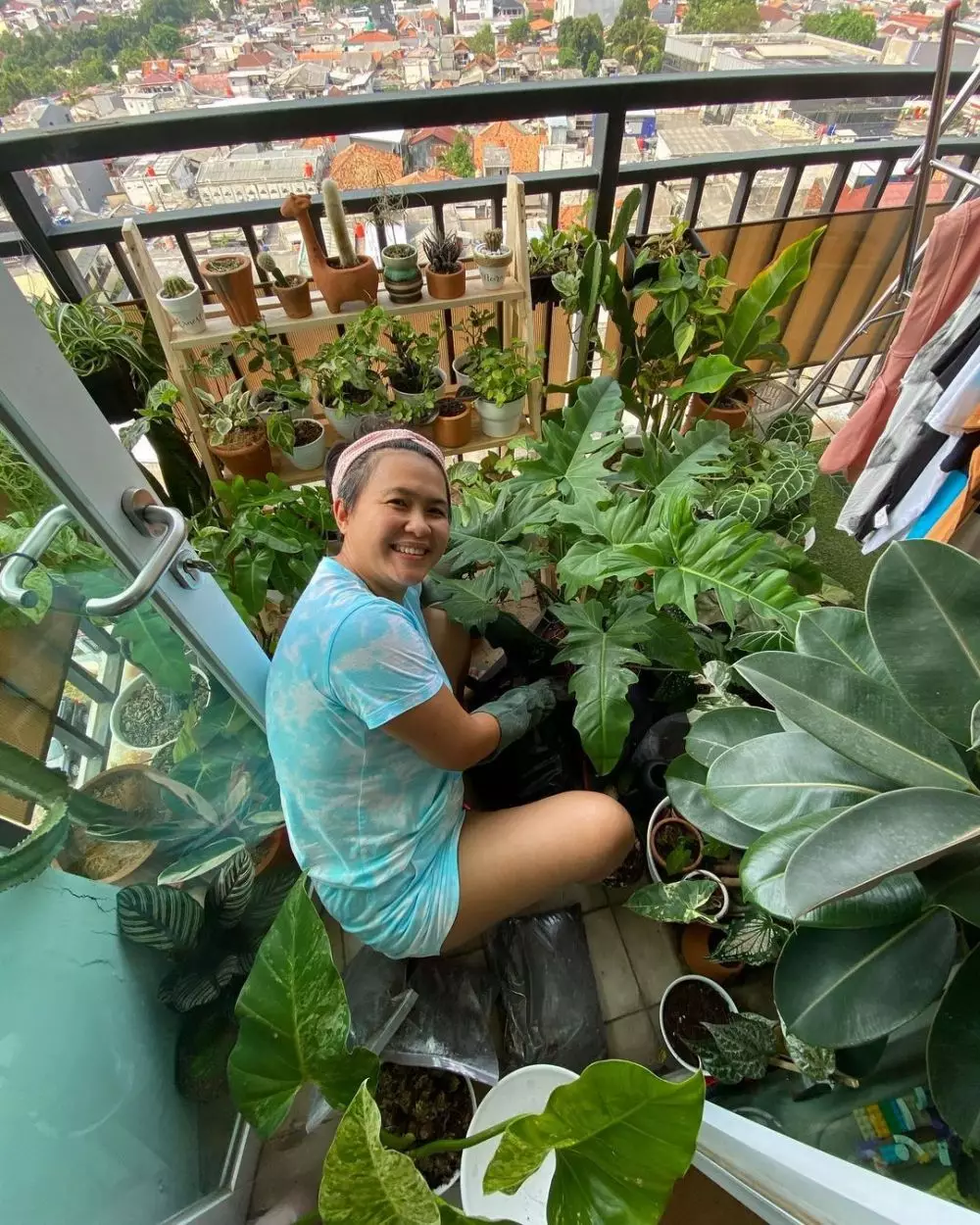 kebun rooftop Meira Anastasia Instagram kebun rooftop Meira Anastasia Instagram