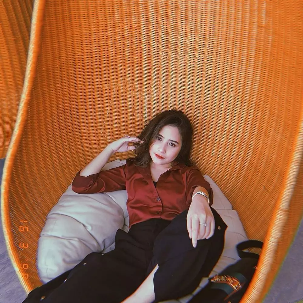 pemotretan Prilly Latuconsina © 2020 brilio.net pemotretan Prilly Latuconsina © 2020 brilio.net