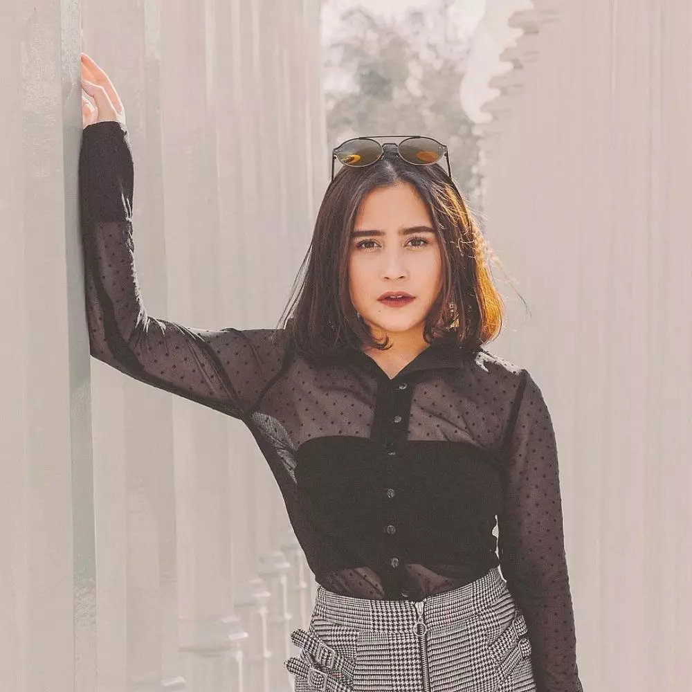 pemotretan Prilly Latuconsina © 2020 brilio.net pemotretan Prilly Latuconsina © 2020 brilio.net