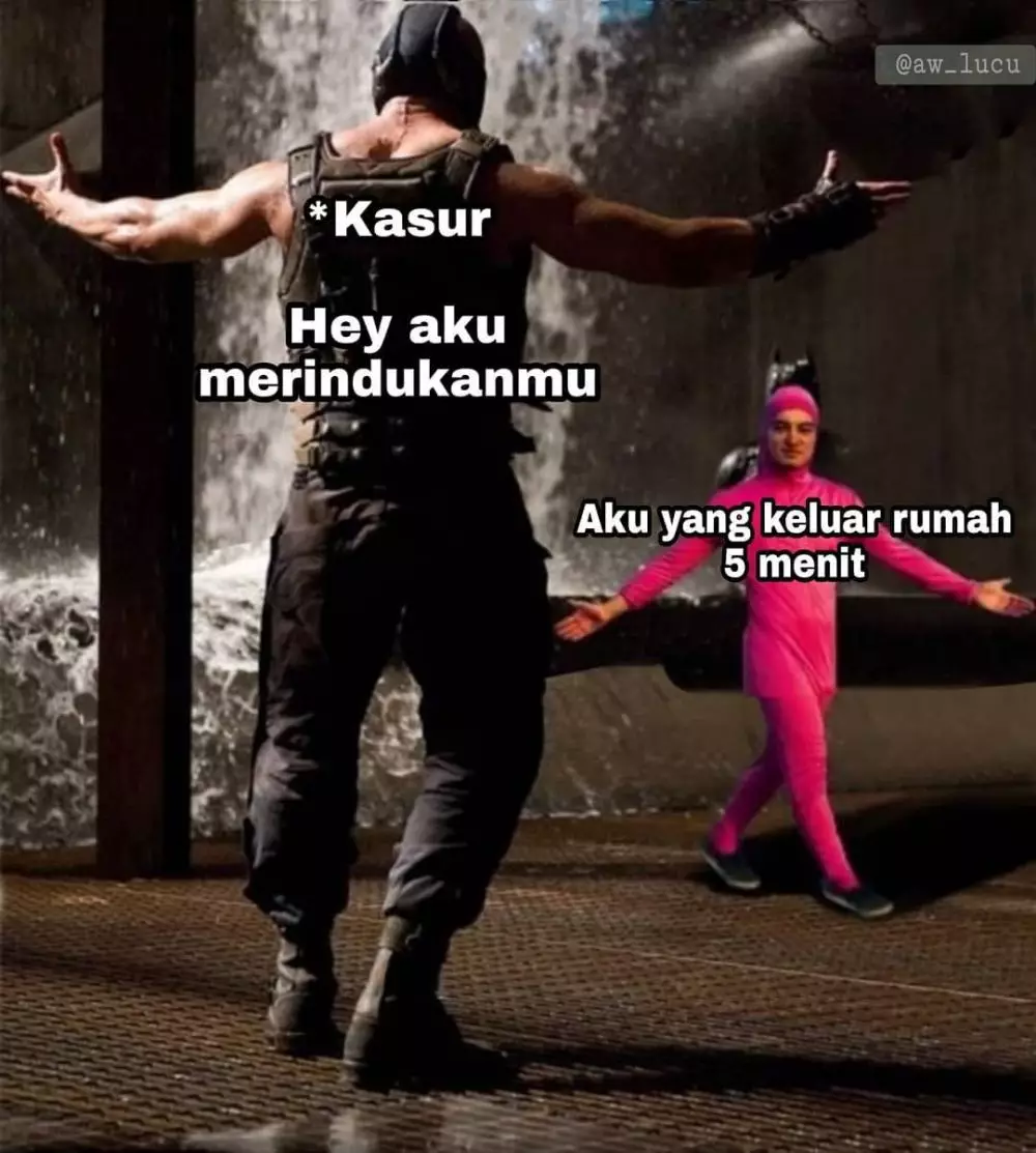 meme lucu aku vs kasur © Berbagai Sumber
