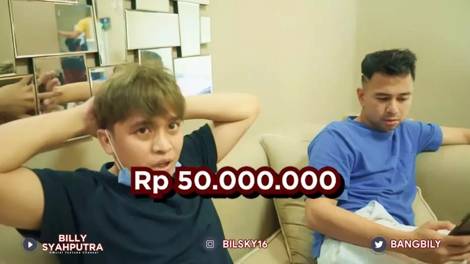 Momen Amanda dapat tas mewah dari Billy © YouTube