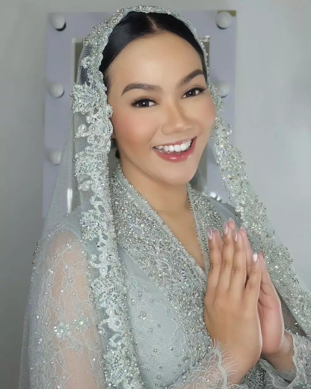 Yura Yunita saat pengajian © Instagram