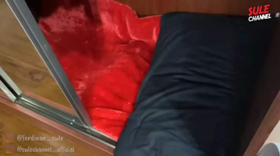 Rizwan & Ferdy manja ke Nathalie © YouTube Rizwan & Ferdy manja ke Nathalie © YouTube