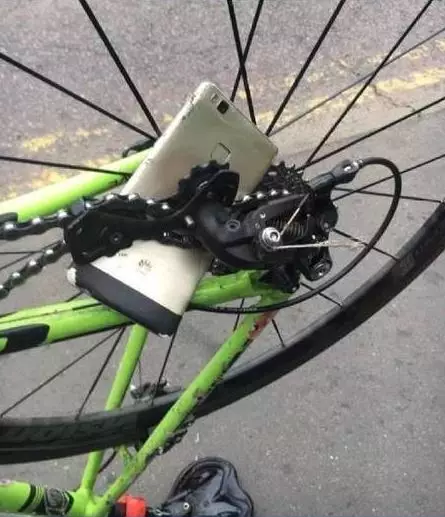 momen sial barang patah © Berbagai Sumber