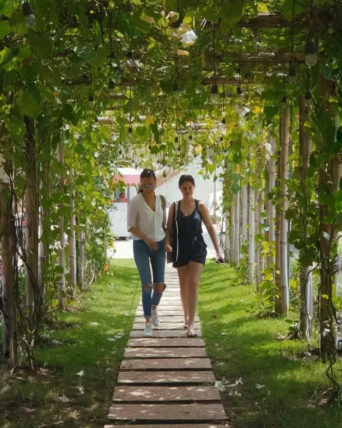 potret sophia dan manuella aziza © Instagram