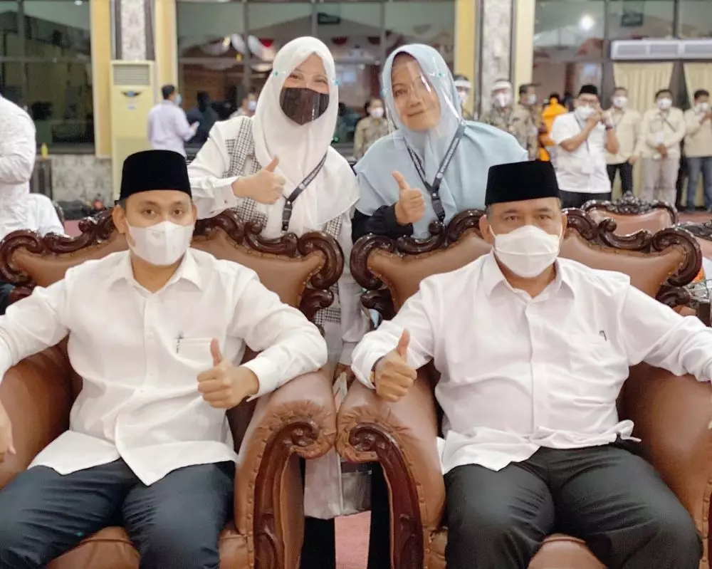 Momen Chacha Frederica dampingi suami © Instagram Momen Chacha Frederica dampingi suami © Instagram