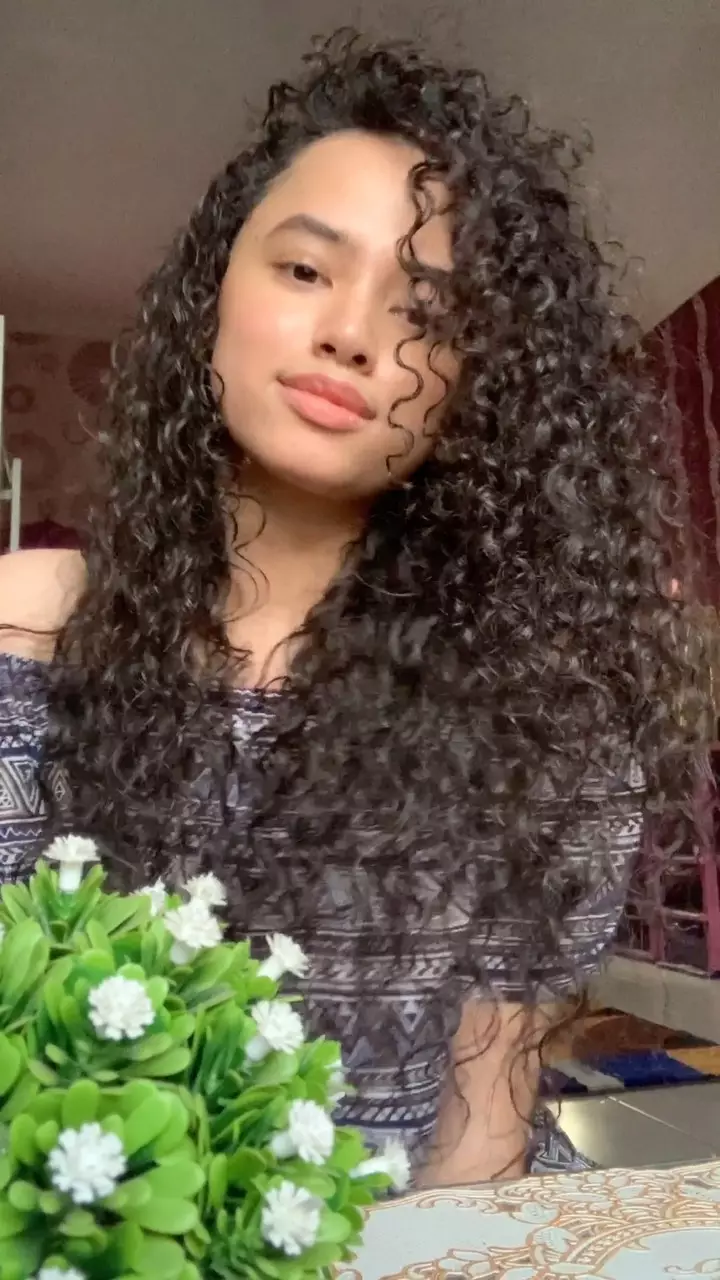 Potret terbaru Wizzy © 2020 brilio.net/ Instagram Potret terbaru Wizzy © 2020 brilio.net/ Instagram