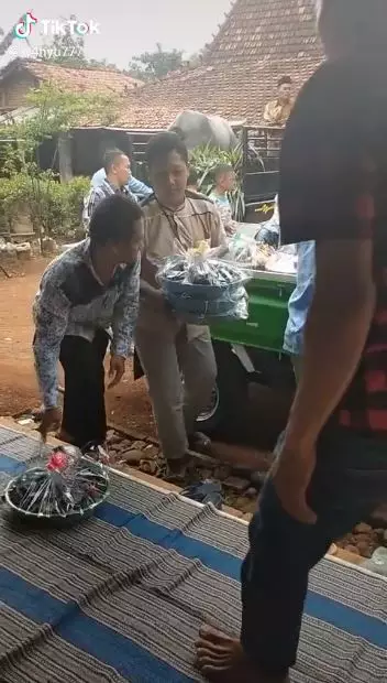 nikah banyak serahan Berbagai sumber