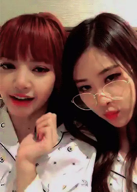 potret muka bantal idol K-Pop © 2020 brilio.net potret muka bantal idol K-Pop © 2020 brilio.net