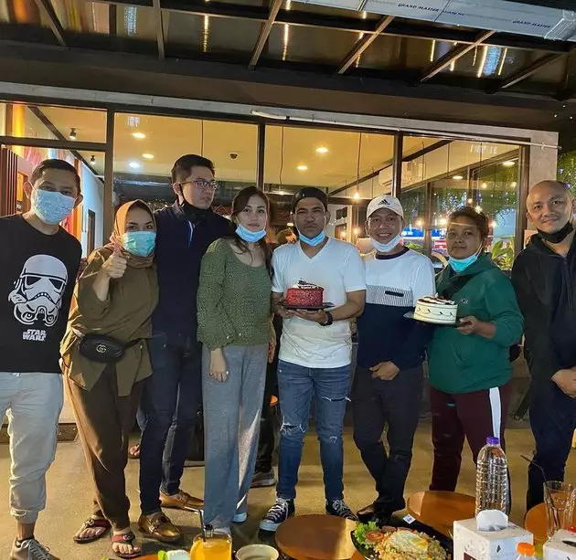 10 Adit ayu terbaru © Instagram 10 Adit ayu terbaru © Instagram