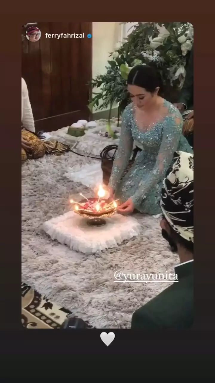 momen siraman yura yunita dan donne maula © Instagram