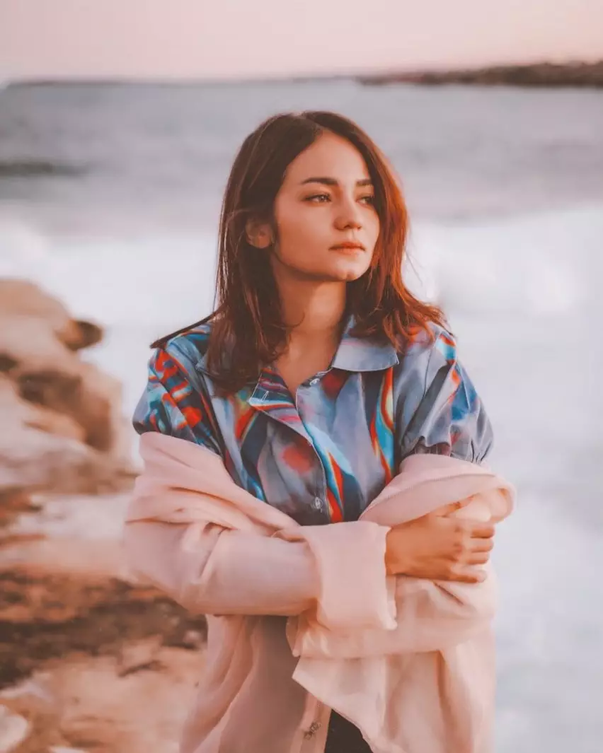 Kisah Enzy Storia rintis karier © Instagram