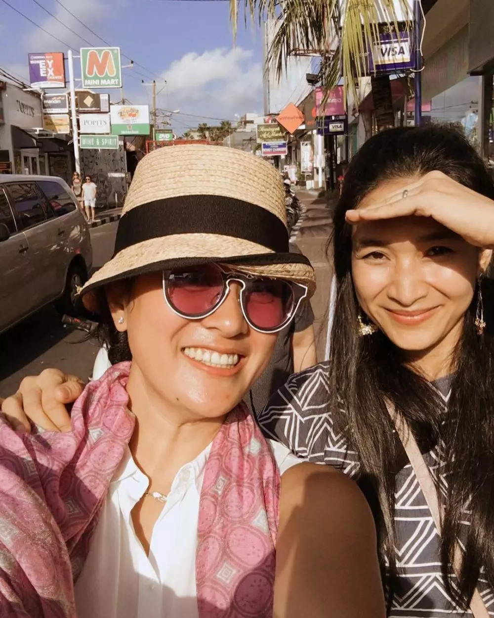 persahabatan Marcella Zalianty dan Happy Salma © 2020 brilio.net persahabatan Marcella Zalianty dan Happy Salma © 2020 brilio.net