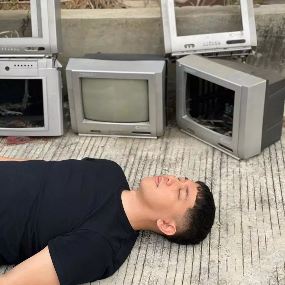 Fakta Donne Maula berbagai sumber