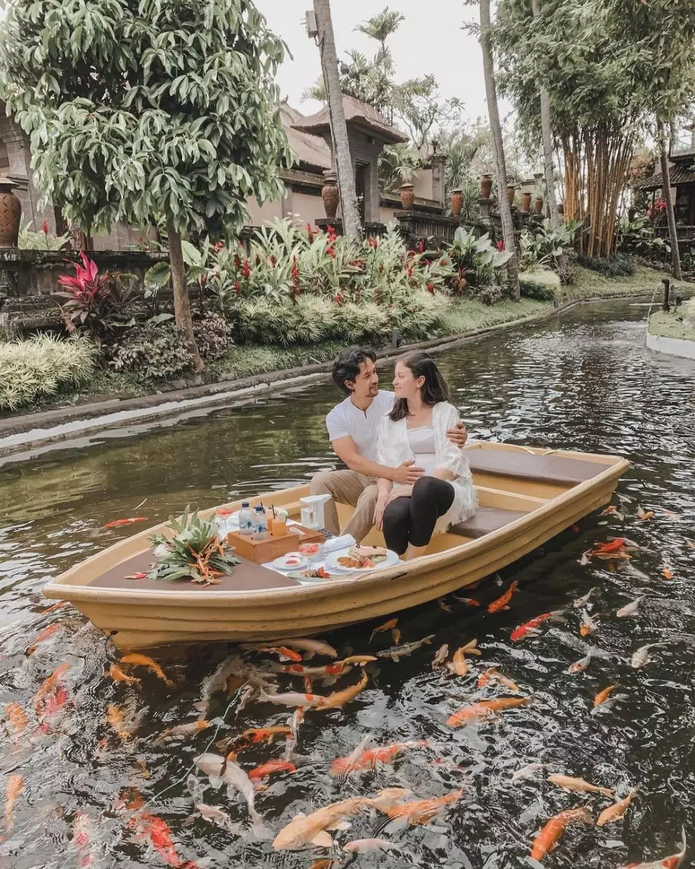 seleb babymoon di Bali © 2020 brilio.net seleb babymoon di Bali © 2020 brilio.net