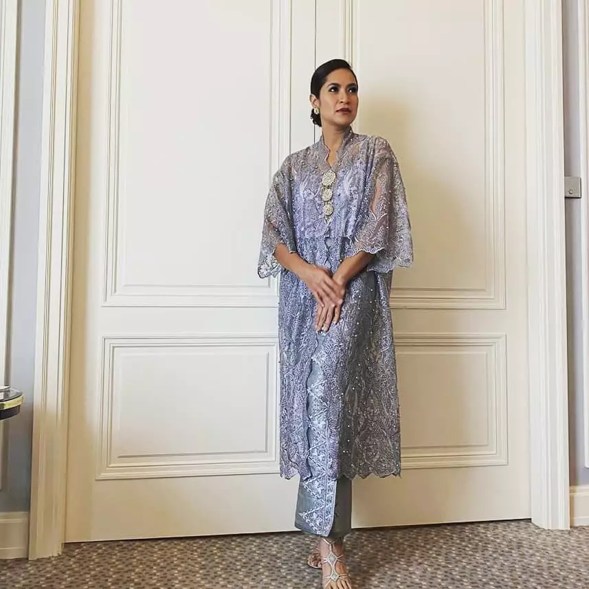 Gaya Sari Nila Ikatan Cinta dengan busana etnik © Instagram Gaya Sari Nila Ikatan Cinta dengan busana etnik © Instagram