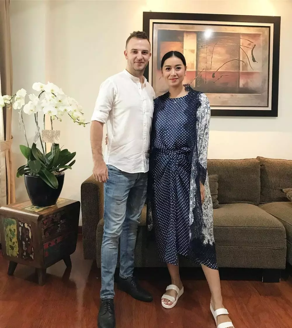 Momen mesra seleb dan pacar bule © 2020 brilio.net