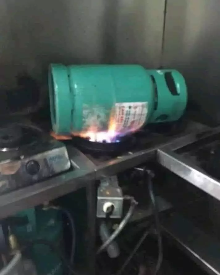 main-main dengan tabung © Berbagai Sumber