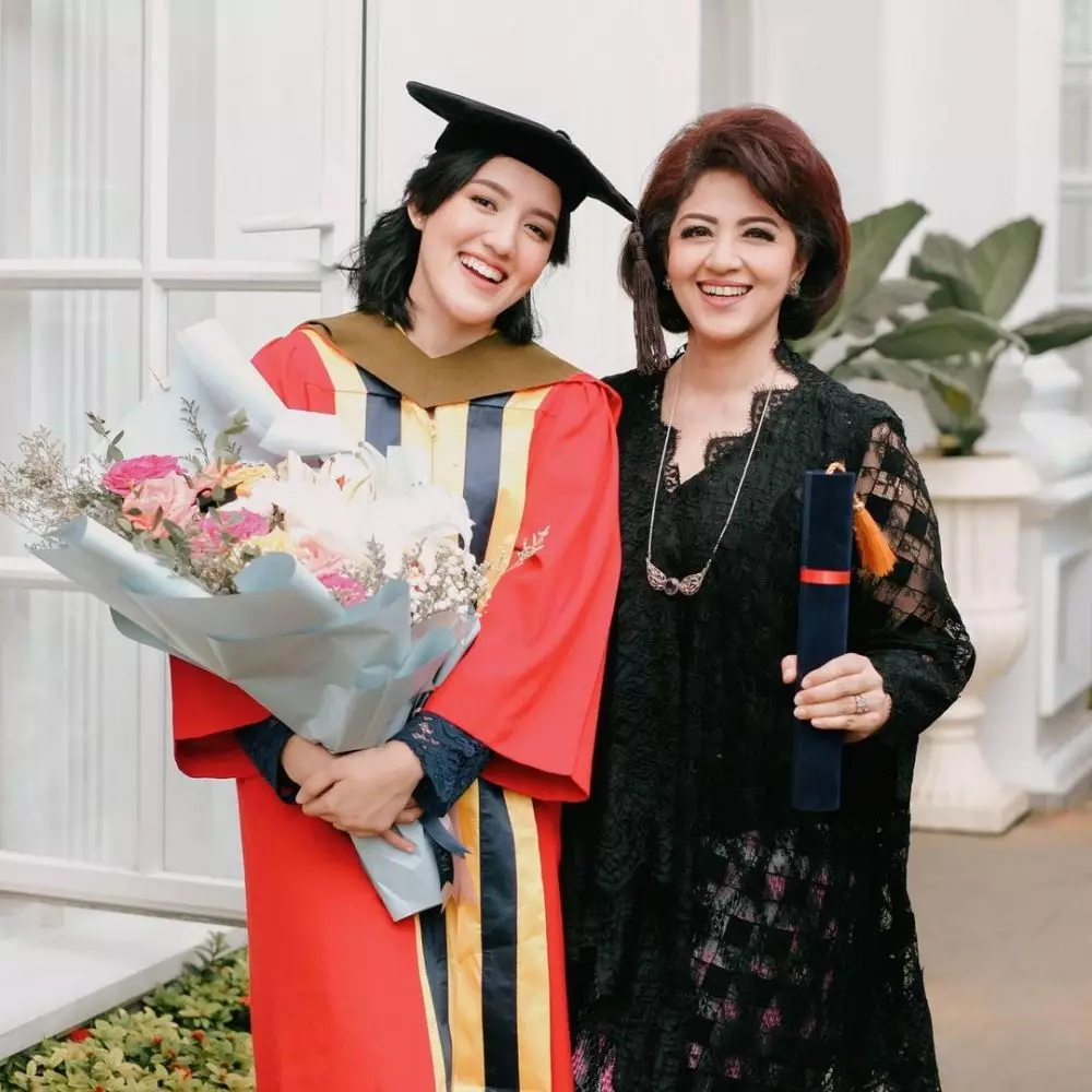 seleb wisuda di masa pandemi © Instagram seleb wisuda di masa pandemi © Instagram