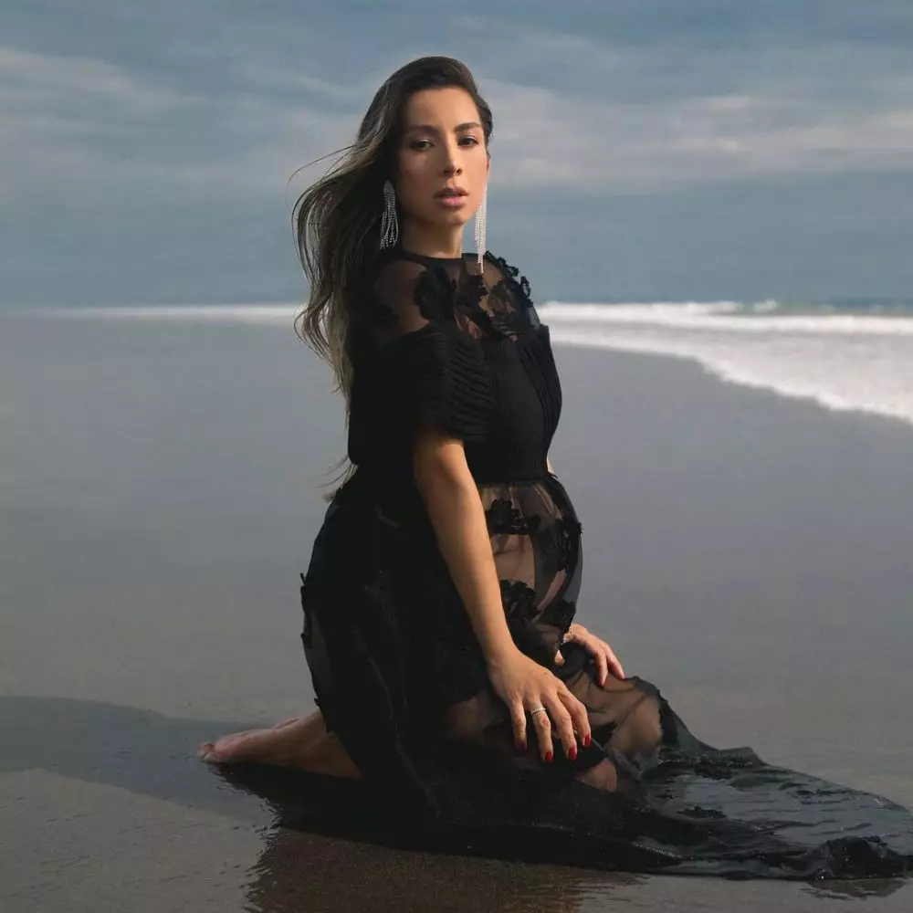 maternity jennifer bachdim berbagai tema © Instagram