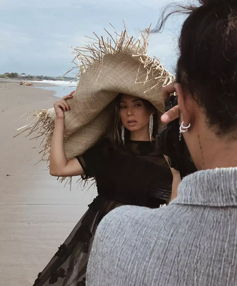 maternity jennifer bachdim berbagai tema © Instagram