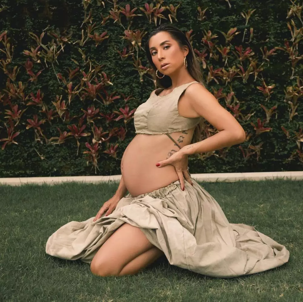 maternity jennifer bachdim berbagai tema © Instagram