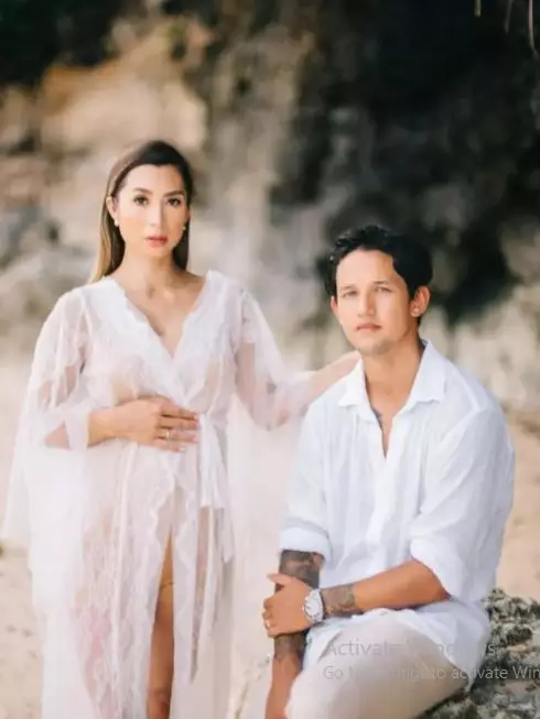 maternity jennifer bachdim berbagai tema © Instagram