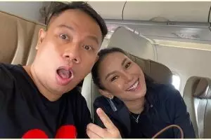 Penampilan Kalina Oktarani berhijab di foto prewedding ini tuai pujian