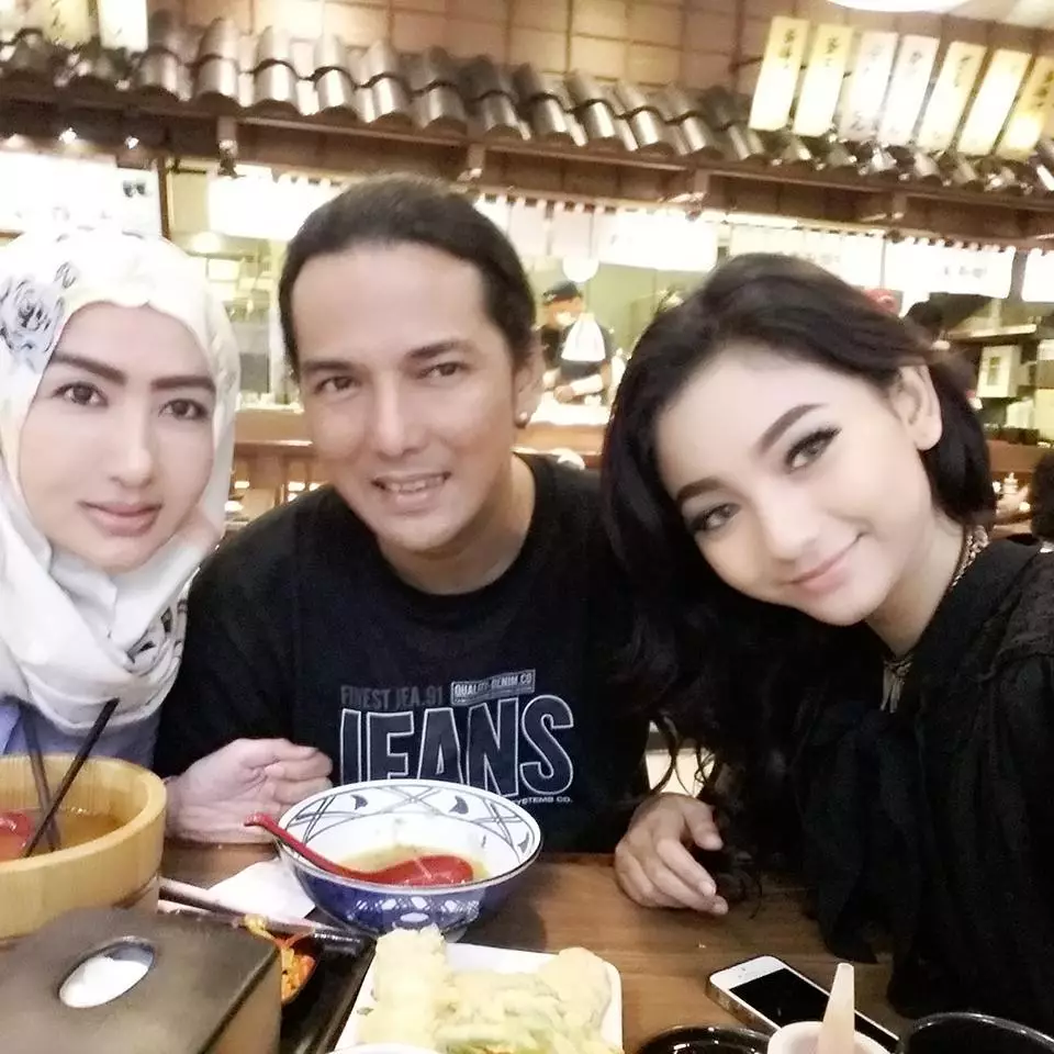 Glenca Chysara dan orang tua © Instagram