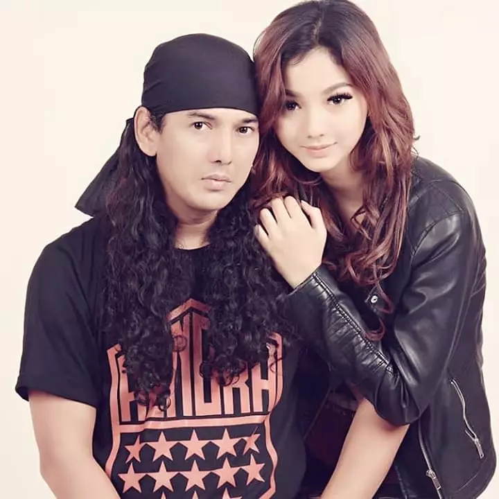 Glenca Chysara dan orang tua © Instagram