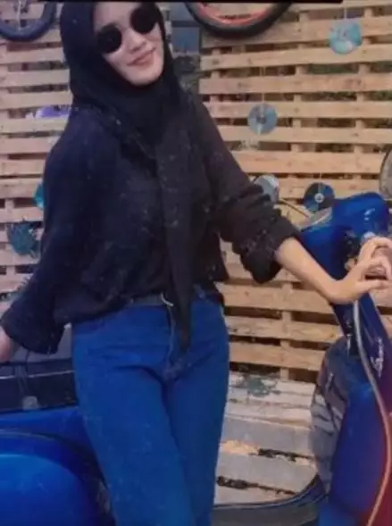 viral foto ktp tertawa © Berbagai Sumber