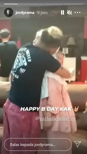 Momen kejutan ultah Nathalie Holscher © Instagram