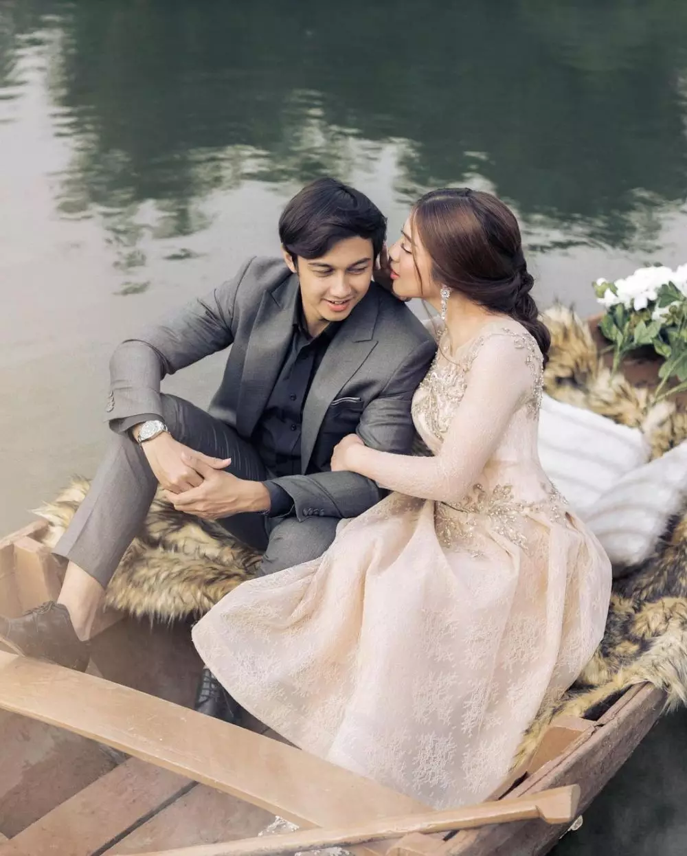 Prewedding Feli Hito di perahu © 2020 brilio.net Instagram Prewedding Feli Hito di perahu © 2020 brilio.net Instagram