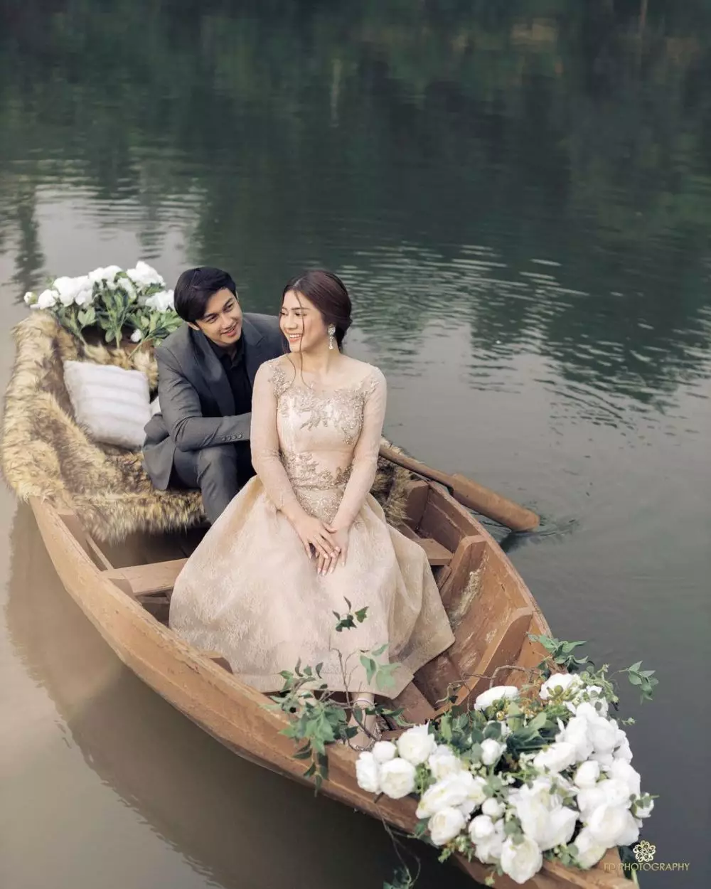 Prewedding Feli Hito di perahu © 2020 brilio.net Instagram Prewedding Feli Hito di perahu © 2020 brilio.net Instagram