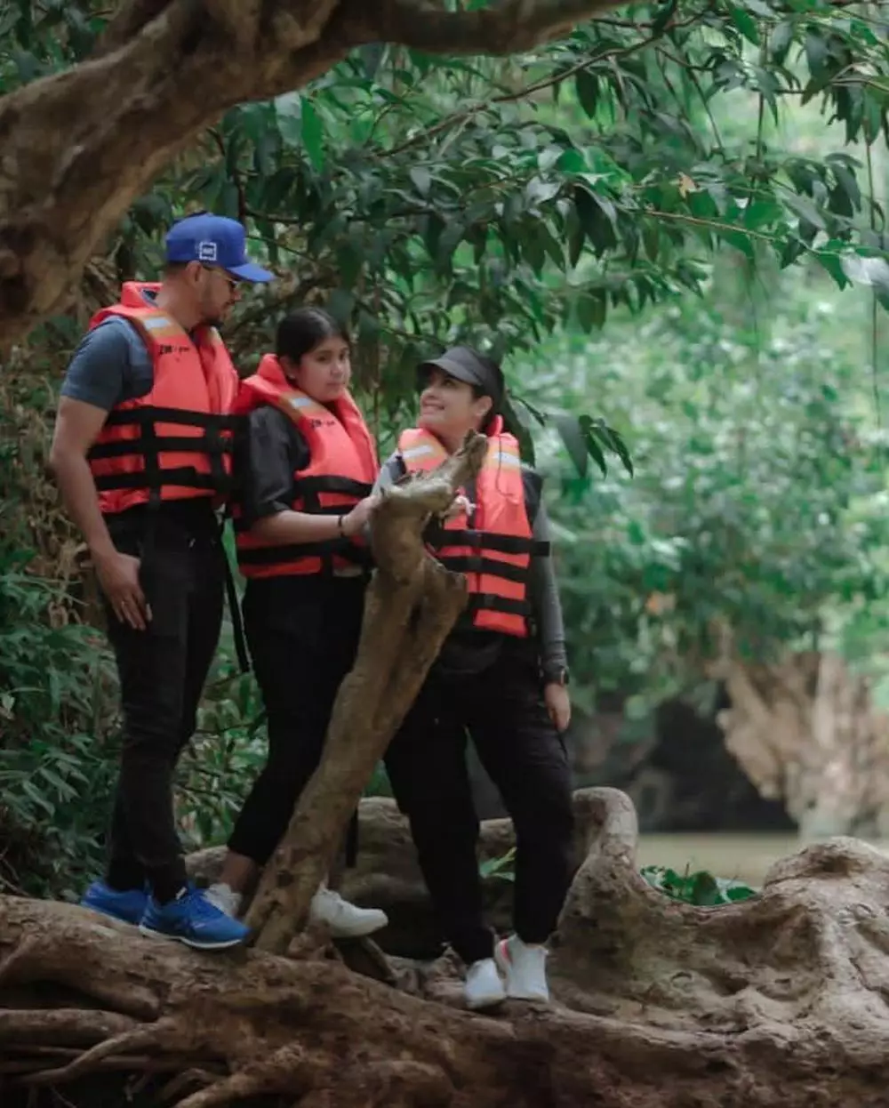 Annisa AHY pulkam pacitan © Instagram