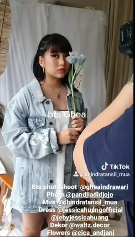 Pemotretan Ghea Indrawari ala Korean look © Instagram Pemotretan Ghea Indrawari ala Korean look © Instagram