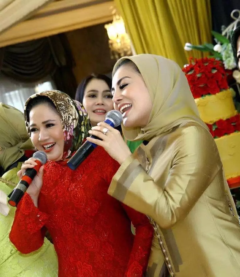 8 terbaru cici paramida © Instagram 8 terbaru cici paramida © Instagram