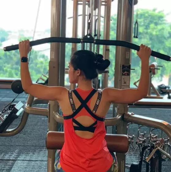 6 Seleb skoliosis © Instagram 6 Seleb skoliosis © Instagram