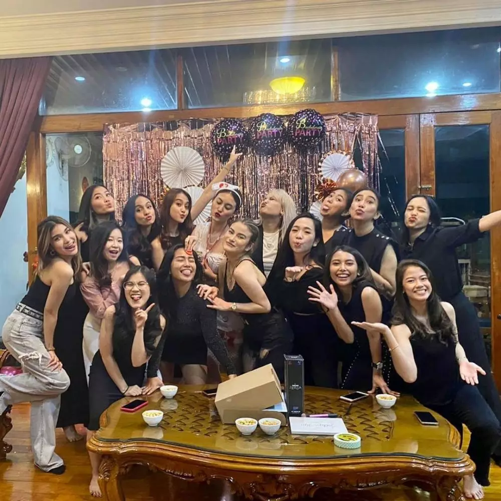 bridal shower Marcella Daryanani © 2020 brilio.net bridal shower Marcella Daryanani © 2020 brilio.net