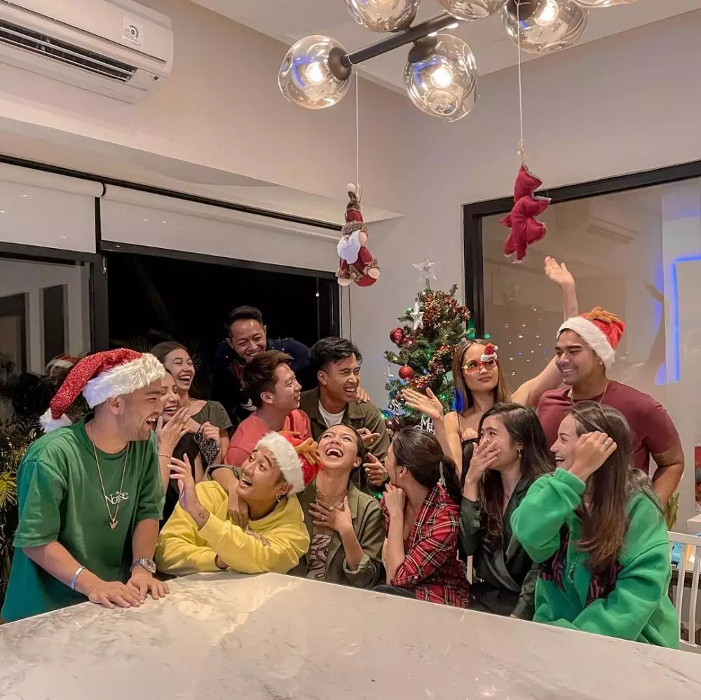 Momen kompak Vidi Aldiano bareng sahabat © Instagram Momen kompak Vidi Aldiano bareng sahabat © Instagram