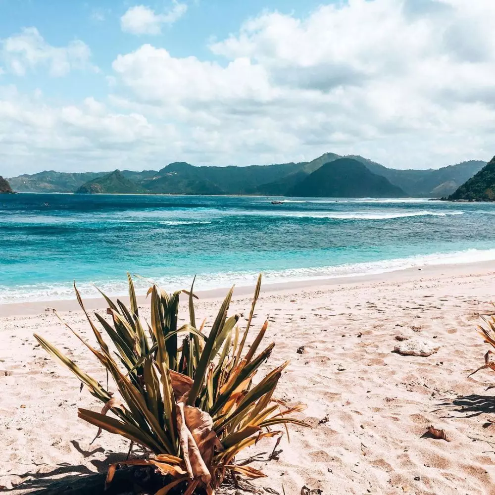 Spot surfing di Mandalika © 2020 brilio.net