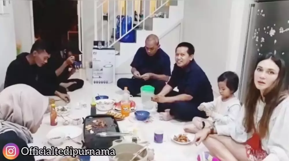 Luna Maya bareng ART © YouTube