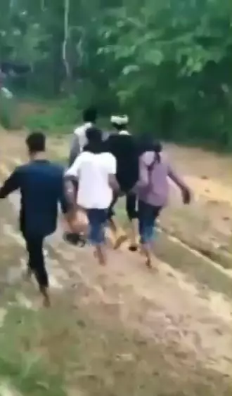 pengantin pria digotong Instagram