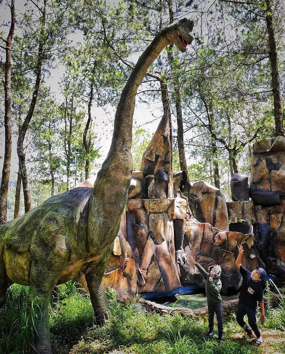dinosaurus di magetan © Berbagai Sumber