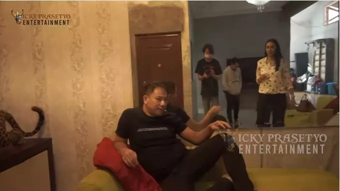 Rumah masa kecil Vicky Prasetyo © 2020 brilio.net