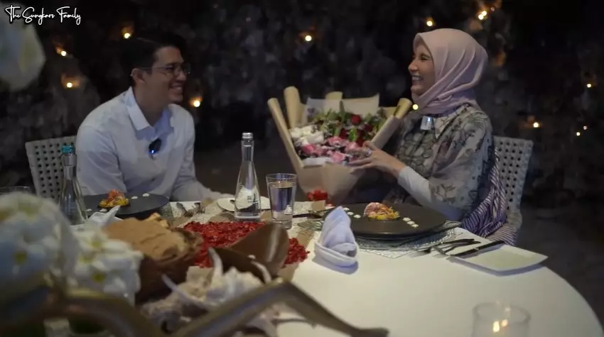 Momen private dinner Irwansyah dan Zaskia Sungkar © YouTube