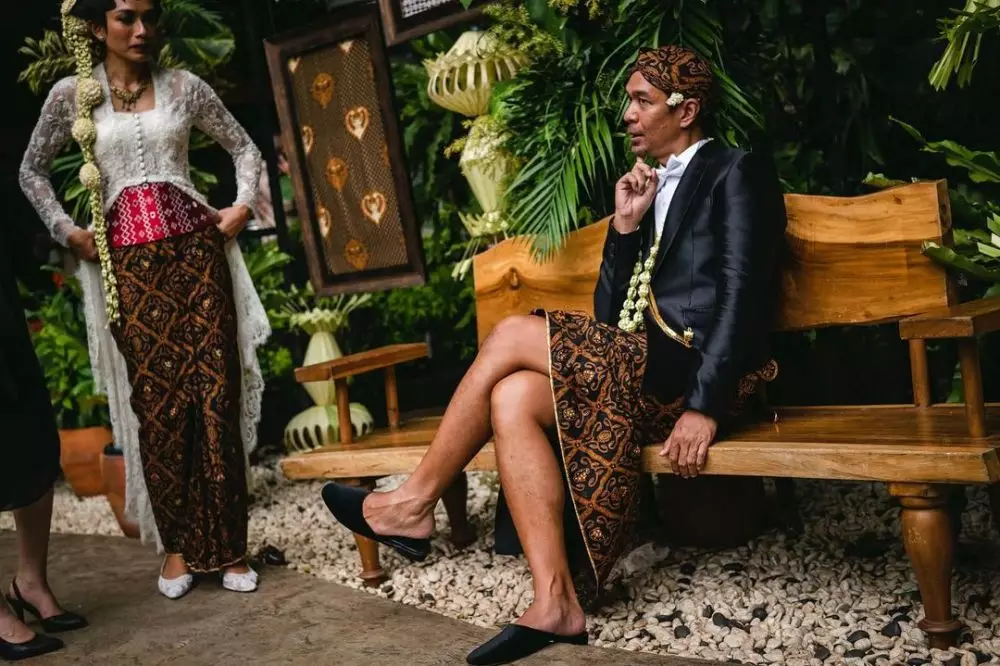 pernikahan Dimas Djayadiningrat © 2020 brilio.net/ Instagram pernikahan Dimas Djayadiningrat © 2020 brilio.net/ Instagram