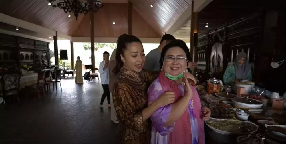 vila ibu mertua Nikita Willy © 2020 brilio.net YouTube vila ibu mertua Nikita Willy © 2020 brilio.net YouTube