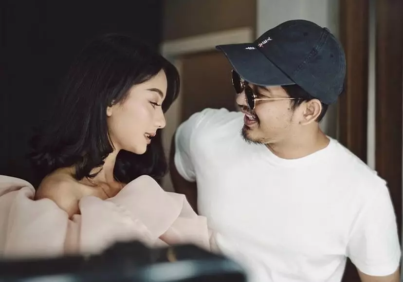 Potret mesra Glenca Chysara dan pacar © Instagram Potret mesra Glenca Chysara dan pacar © Instagram